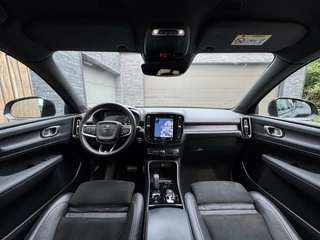 Volvo XC40 Volvo XC40 1.5 T5 Twin Engine R-Design Automaat | Achteruitrijcamera | LED verlichting | Trekhaak uitklapbaar | Stoelverwarming | Climate control | Cruise control adaptief | Dode hoek detectie | Getint glas | Parkeersensoren voor en achter - afbeelding nr 3