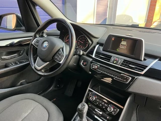 BMW 2 Serie BMW 2-serie Active Tourer 218i l Trekhaak l Navi l Climate - afbeelding nr 12