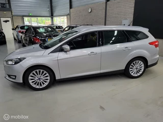 Ford Focus Ford Focus Wagon 1.0 Titanium/Cruise/Clima/Navi/Trekhaak/Nap - afbeelding nr 5