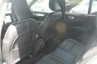Volvo XC40 Volvo XC40 T2 Essential | Parkeercamera | Stoelverwarming | Leder | Pilot Assist | BLIS | Keyless - afbeelding nr 21