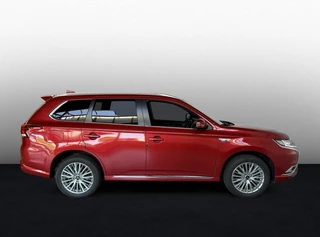 Mitsubishi Outlander Mitsubishi Outlander 2.4 PHEV S-Edition - afbeelding nr 6