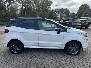 Ford EcoSport Ford EcoSport 1.0 EcoBoost ST-Line 125pk | Winter Pack | Camera | Navigatie | Dodehoeksensoren - afbeelding nr 2