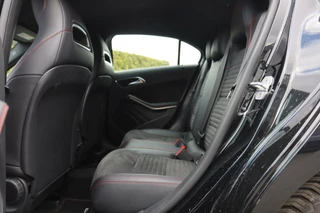 Mercedes-Benz A-Klasse Mercedes A-klasse 180 AMG Night Edition Plus Automaat|Leder|Airco|Cruise|Pdc|Iso-Fix - afbeelding nr 5