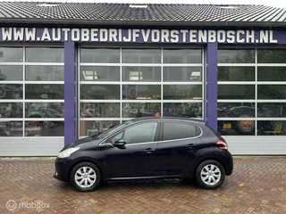 Peugeot 208 Peugeot 208 1.2 PureTech Allure * NAVIGATIE * AIRCO *5 DRS * - afbeelding nr 2