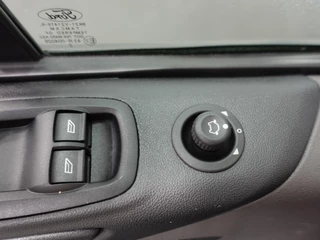 Ford Transit Custom Ford Transit Custom L2H1 Dubbele Cabine Raptor Sport Edition  Automaat Airco Bluetooth Cruise Control Navi Trekhaak - afbeelding nr 14
