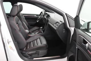 Volkswagen Golf Volkswagen Golf 2.0TSI GTI Performance*245PK*PANO*LEER*ACC*LED*DCC - afbeelding nr 21