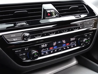 BMW 5 Serie BMW 5 Serie 540i 340PK High Ex. M-pakket / BMW Individual / LED - afbeelding nr 21