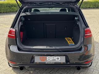 Volkswagen Golf Volkswagen Golf 2.0 TSI GTI|300PK|Pano|Adaptive cruise|Leder - afbeelding nr 17