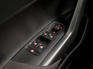Volkswagen Polo (APPLE CARPLAY, GROOT NAVI, PARKEERSENSOREN, ADAPTIVE CRUISE, LM VELGEN, SPORTSTOELEN, DAB+, NIEUWE APK, NIEUWSTAAT) - afbeelding nr 21