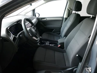 Volkswagen Touran Volkswagen Touran 1.5 TSI 150PK 7P CARPLAY NAVI CAMERA LED ELEK.KLEP VIR.COCKPIT DODE.HOEK DET. STOELVERW KEYLESS 7P 7PERS 11/2024 