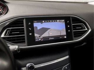 Peugeot 308 Automaat (PANORAMADAK, APPLE CARPLAY, GROOT NAVI, 360 CAMERA, LEDER, SPORTSTOELEN, TREKHAAK, GETINT GLAS, CRUISE, NIEUWE APK, NIEUWSTAAT) - afbeelding nr 24