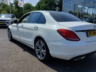 Mercedes-Benz C-Klasse Mercedes-Benz C-Klasse 180 156pk Automaat Business Solution Plus | Origineel NL | Navi | Clima | Cruise | Led Koplampen | Pdc V+A+Assist+Camera | Dodehoek+Licht+Regensensor | Privacy Glass | 18''lm - afbeelding nr 37