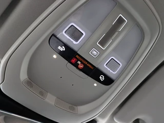 Volvo XC60 Volvo XC60 T6 PLUG-IN HYBRID LONG RANGE PLUS DARK SCHUIFDAK 360GR CAM ACC B - afbeelding nr 30