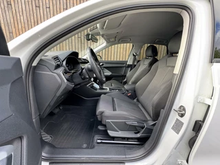 Audi Q3 Audi Q3 35 TFSI Pro Line Automaat 150pk | Climate control | Cruise control | Apple CarPlay | Trekhaak uitklapbaar | Sportstoelen | LED verlichting | Zwart optiek pakket | Parkeersensoren achter - afbeelding nr 9