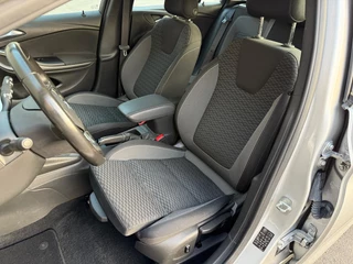 Opel Astra Opel Astra Sports Tourer 1.2 Edition - Camera - Navigatie - Cruise - afbeelding nr 4