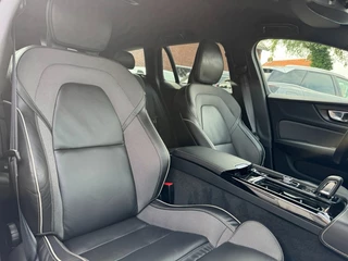 Volvo V60 Volvo V60 2.0 T6 Recharge AWD Plus-Dark R-Design Long-Range Camera Trekhaak Leder - afbeelding nr 42