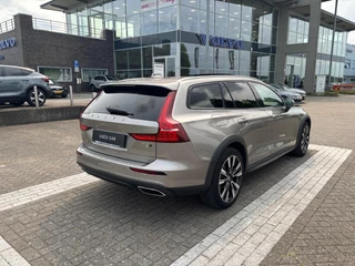 Volvo V60 Volvo V60 Cross Country 2.0 T5 AWD Pro | Schuif-/kanteldak | Memorystoelen | Stoelverwarming | Park. Camera - afbeelding nr 15