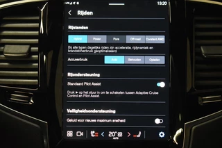 Volvo XC90 Volvo XC90 T8 455PK AWD Ultra Dark | Trekhaak | Luchtvering | Bowers & Wilk - afbeelding nr 31