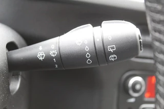 Renault Twingo Airco , Cruise control , LM velgen , LED dagrijverlichting Parkeersensoren achter - afbeelding nr 11