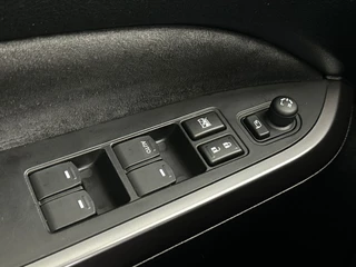 Suzuki Vitara Suzuki Vitara 1.4 Boosterjet Style Smart Hybrid Automaat | Navigatie | Lederen Bekleding | Adaptieve Cruise Control - afbeelding nr 26