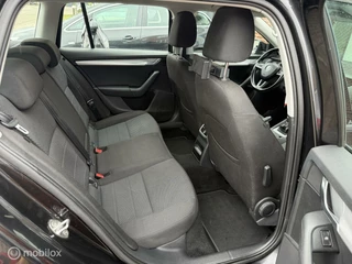 Škoda Octavia Skoda Octavia Combi 1.2 TSI Greentech Ambition Businessline - afbeelding nr 7