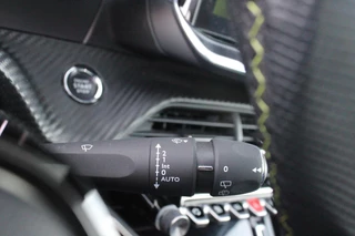 Peugeot 208 Peugeot 208 1.2 PureTech GT | NAVIGATIE | APPLE CARPLAY/ANDROID AUTO | DODEHOEK DETECTIE | FULL LED KOPLAMPEN | KEYLESS ENTRY/START | PARKEERSENSOREN VOOR EN ACHTER | CRUISE CONTROL | DAB+ RADIO | - afbeelding nr 28
