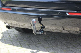 Toyota RAV4 Toyota RAV4 2.5 Plug-in Hybrid AWD // 12-2022 - Trekhaak - Camera - Elek. bestuurderstoel - Stoelverwarming - HUD - Navi - CarPlay & Android Auto - afbeelding nr 10