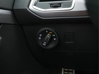 SEAT Ateca *PANO | LEATHER-MICROFIBRE | FULL-LED | MEMORY-PACK | TOP-VIEW | BEATS-AUDIO | DIGI-COCKPIT | NAVI-FULLMAP | SPORT-SEATS | DAB+ | KEYLESS | CARPLAY | ECC | HEATED-SEATS | PDC | 18''ALU* - afbeelding nr 20