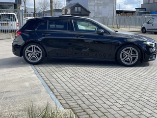 Mercedes-Benz A-Klasse Mercedes A-klasse 180 AUT AMG Pano Night Carplay Ambient - afbeelding nr 29