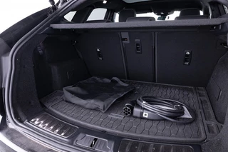 Jaguar E-PACE Jaguar E-PACE 1.5 P300e AWD R-Dynamic SE | LEDER | PANORAMADAK | Plug-in Hybrid - afbeelding nr 9