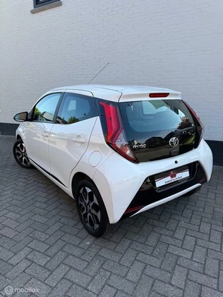 Toyota Aygo Toyota Aygo 1.0 VVT-i x-clusiv - afbeelding nr 4