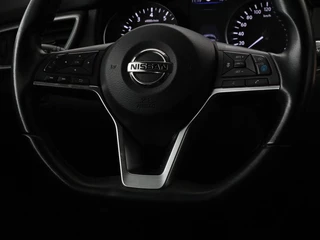 Nissan QASHQAI Nissan Qashqai 1.3 DIG-T Tekna | Automaat | Panoramadak |  Elektrische stoelen | Stoelverwarming | Adaptive cruise | Navigatie | 360 Camera | Full LED - afbeelding nr 10