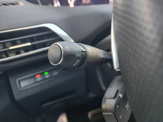Peugeot 3008 Massagestoelen | Stoelverwarming | 19