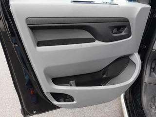 Peugeot Expert Peugeot Expert 180pk Automaat Long L3 Premium  Airco Cruise  Navigatie Carplay Trekhaak 3-Zits - afbeelding nr 9
