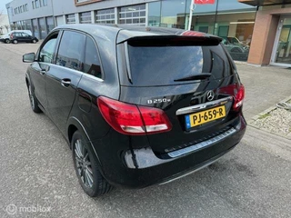 Mercedes-Benz B-Klasse Mercedes B-klasse 250 e Business Solution Automaat , Hoge instap , circa 220km bereik , Navigatie , Camera achter , Parkeerhulp Voor & Achter , Hoge instap , - afbeelding nr 3