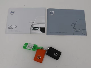 Volvo XC40 Volvo XC40 1.5 T5 Recharge Business Pro | Panoramadak | Stoel & stuurverwarming | Trekhaak | 360 camera | Adaptive cruise | Harman/Kardon | Carplay | Navigatie | Full LED - afbeelding nr 16