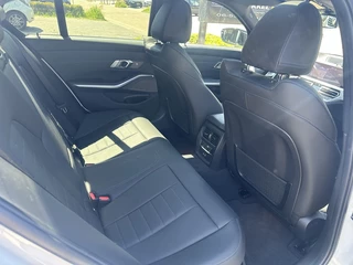 BMW 3 Serie BMW 3 Serie 318i High Executive Dak H&K M-Pakket - afbeelding nr 9