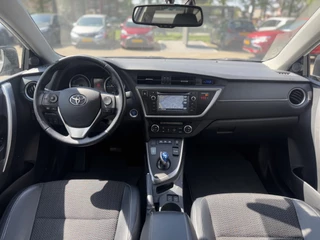 Toyota Auris Navigatie, Parkeersensoren, Stoelverwarming ,  All-in Rijklaarprijs - afbeelding nr 16