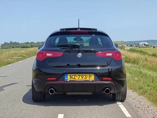 Alfa Romeo Giulietta Alfa Romeo Giulietta 1.750 Turbo Veloce | Panoramadak | Leder | NAP - afbeelding nr 6