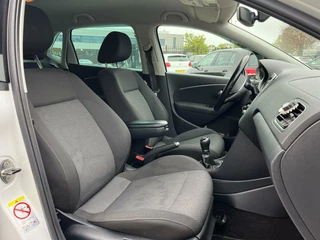 Volkswagen Polo Volkswagen Polo 1.2 TSI Comfortline LED Lichtmetaal Cruise Climate - afbeelding nr 16