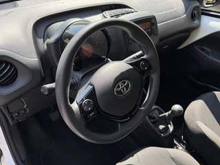 Toyota Aygo Toyota Aygo 1.0 VVT-i x 5drs - afbeelding nr 3
