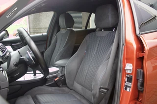 BMW 1 Serie BMW 1-Serie M140i Shadow | Alcantara - RWD - Navi Prof - H/K - afbeelding nr 7