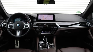 BMW 5 Serie BMW 5 Serie Touring M550d xDrive High Executive | Stoelventilatie | Harman/Kardon | M Onderstel Professional | Standkachel | Head-up | Trekhaak - afbeelding nr 42