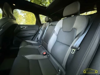 Volvo XC60 Volvo XC60 2.0 T8 Plug-in hybrid AWD R-Design / Pano / HK' - afbeelding nr 55
