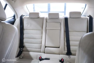 Lexus IS Lexus IS 300h Luxury Line | Dealer OH | Camera | Stoel + stuurwiel verwarming | Clima | LED | rijklaarprijs | - afbeelding nr 22