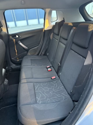 Peugeot 2008 Peugeot 2008 1.2 PureTech Active - afbeelding nr 34