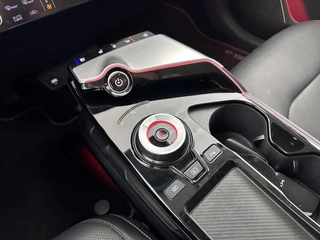 Kia EV6 (INCL-BTW) *HEAT-PUMP | LUXURY-LEATHER | ADAPT-CRUISE | WIDE-SCREEN-DIGI-COCKPIT | MERIDIAN-AUDIO | MEMORY-PACK | FULL-LED | KEYLESS | CAMERA | DAB | BLIND-SPOT | NAVI-FULLMAP | ... - afbeelding nr 15
