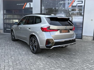 BMW X1 BMW X1 sDrive20i M-sport|Pano|LED|VOL - afbeelding nr 16