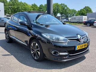 Renault Mégane Renault Mégane 1.2 TCe 131pk Automaat BOSE 5-Deurs | Navi | Clima | Cruise | Panorama Schuifdak | Keyless Entry | Licht+Regensensor | Pdc V+A+Camera | Stoelverwarming | Privacy Glass | 17''lm - afbeelding nr 3