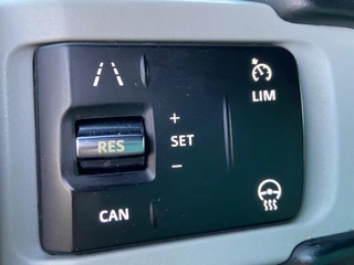 Land Rover Defender Land Rover Defender 110 P400E LEDER/LUCHTVERING/360CAMERA/CARPLAY - afbeelding nr 18